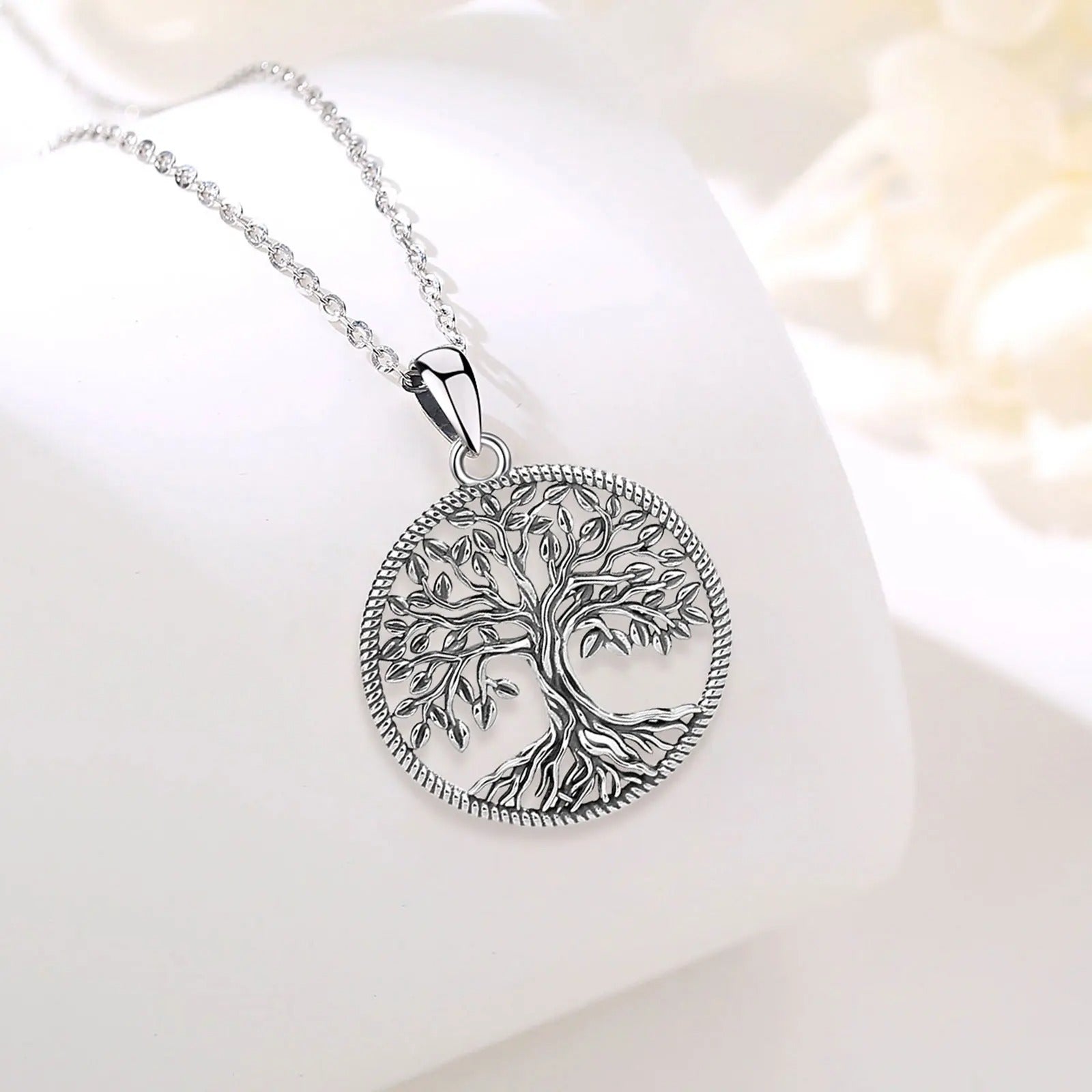 Collier argenté arbre de vie éternel