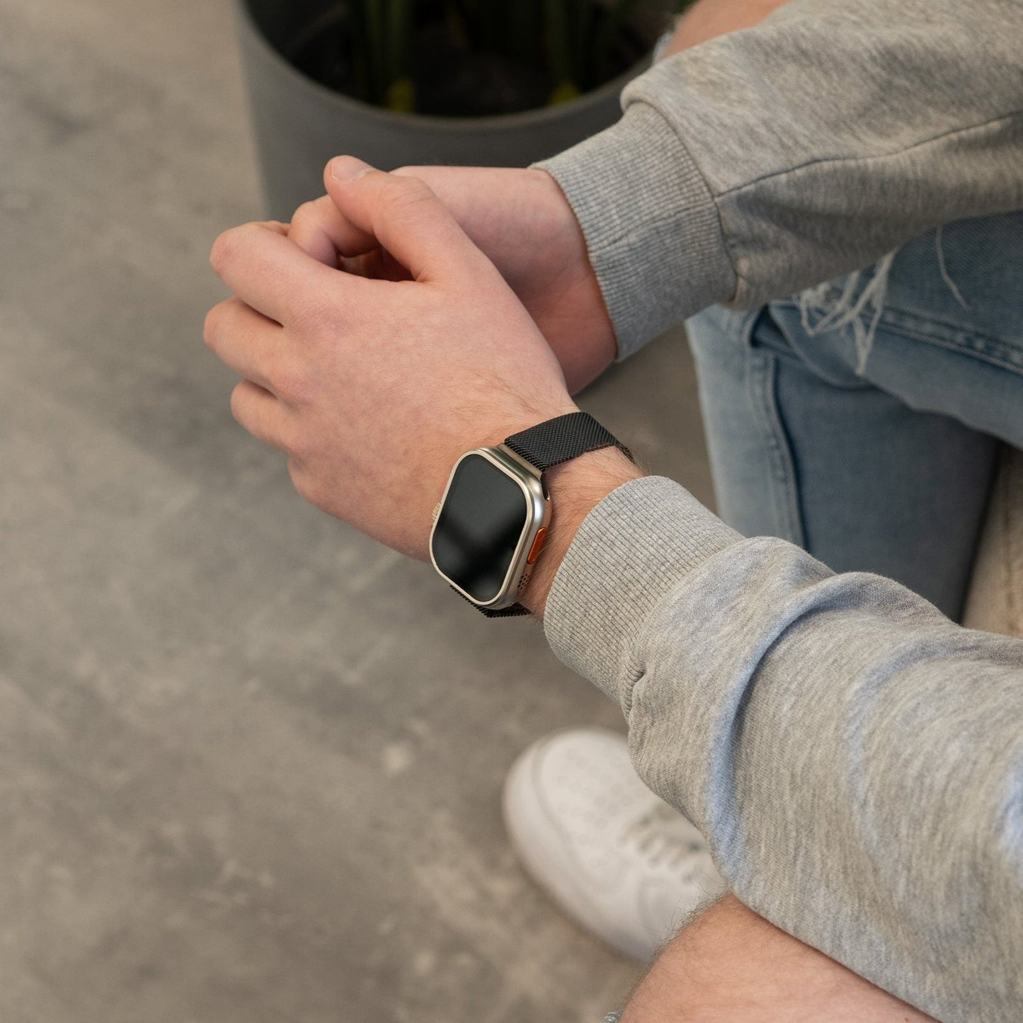 Apple_Milanees_Zwart_B1-1