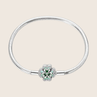 Bracelet à charm maille serpent, charm trèfle émaillé et zircons, pour femme, modèle Fiorella — photo 1