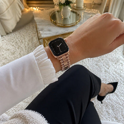 Bracelet Apple Watch a perles rondes et maillons rectangulaires, fermoir papillon, modele Anya — photo 2