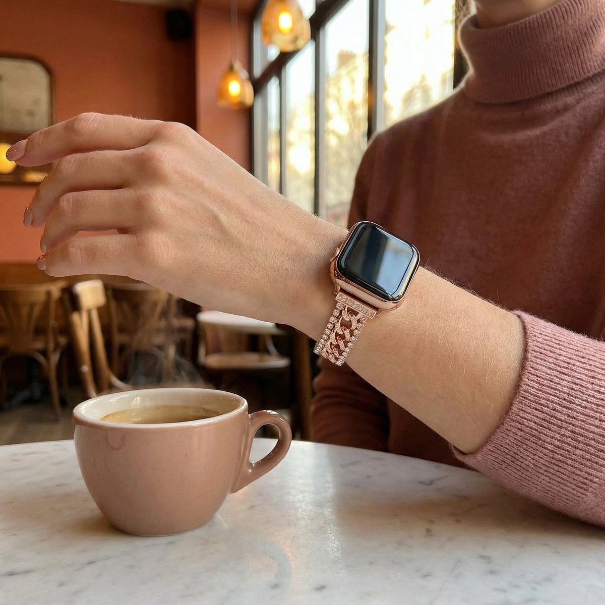 Bracelet Apple Watch a double maille cubaine et strass, maillons ajustables, pour femme, modele Kania — photo 2