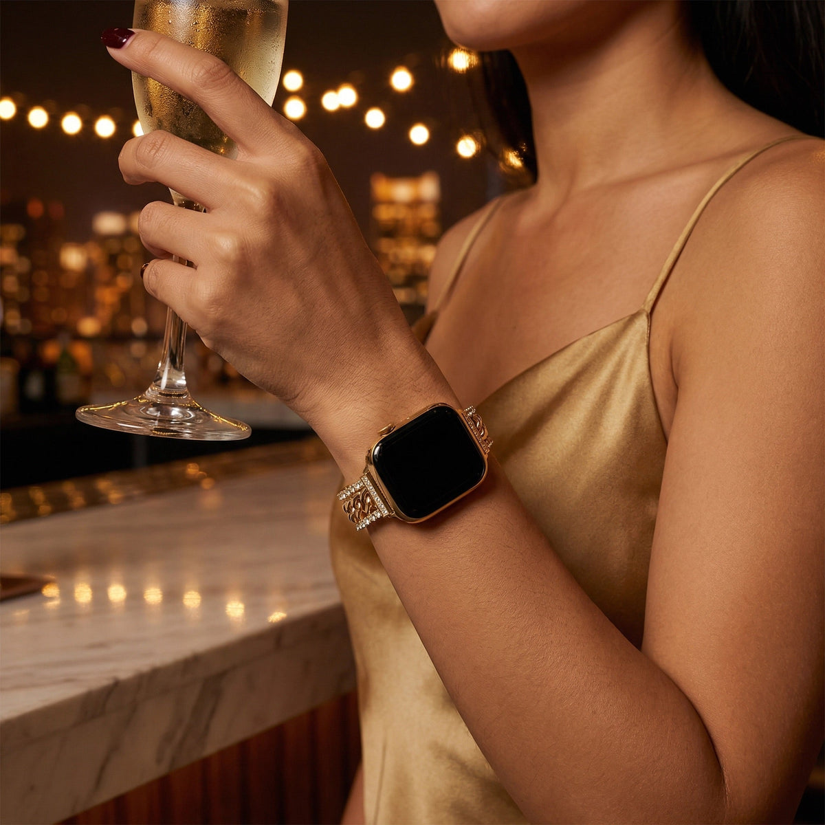 Bracelet Apple Watch a double maille cubaine et strass, maillons ajustables, pour femme, modele Kania — photo 3