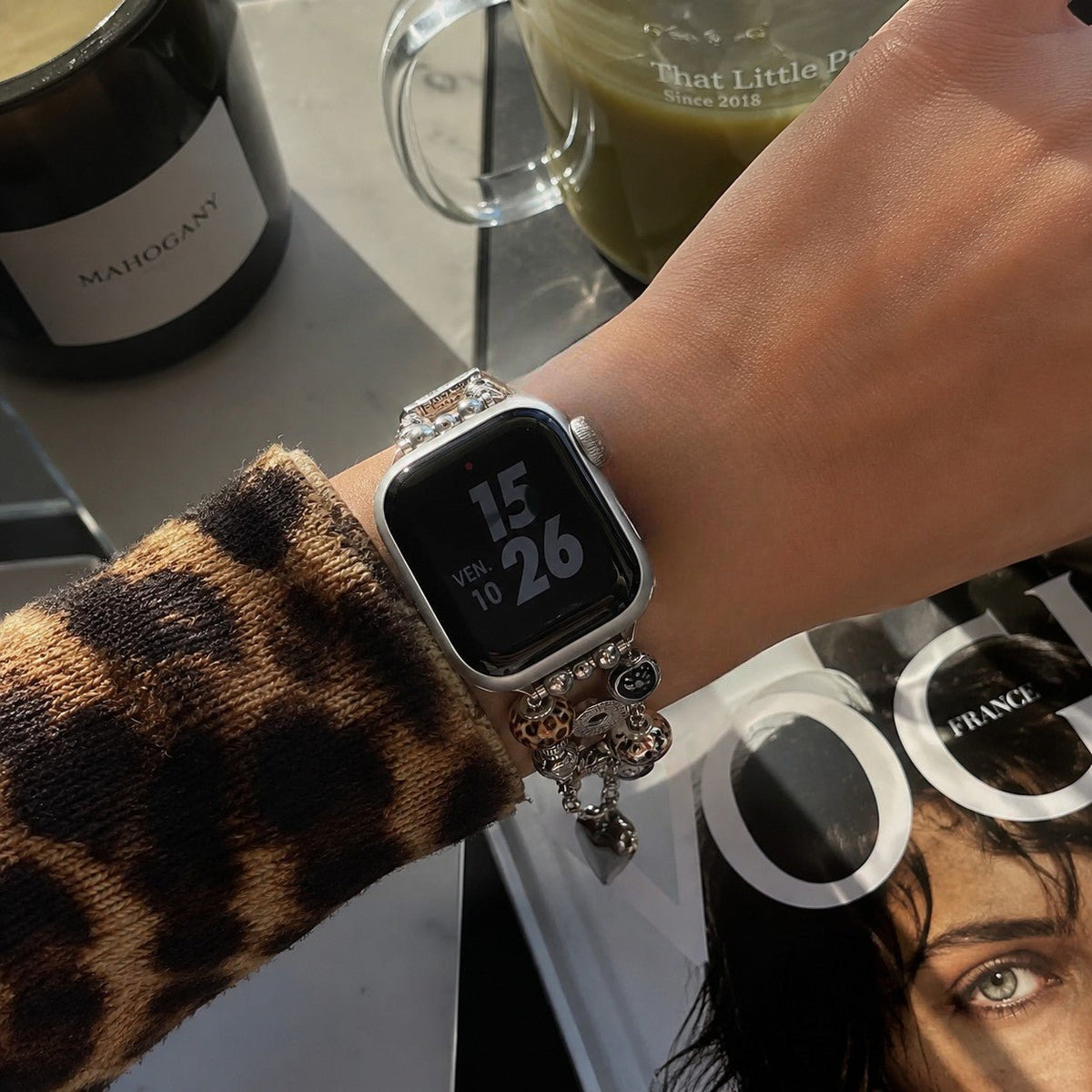 Bracelet Apple Watch à charms pendants, chaîne ajustable en alliage métallique, bijoux fantaisie originaux, modèle Kidra — photo 4