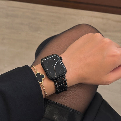 Bracelet Apple Watch a perles rondes et maillons rectangulaires, fermoir papillon, modele Anya — photo 4