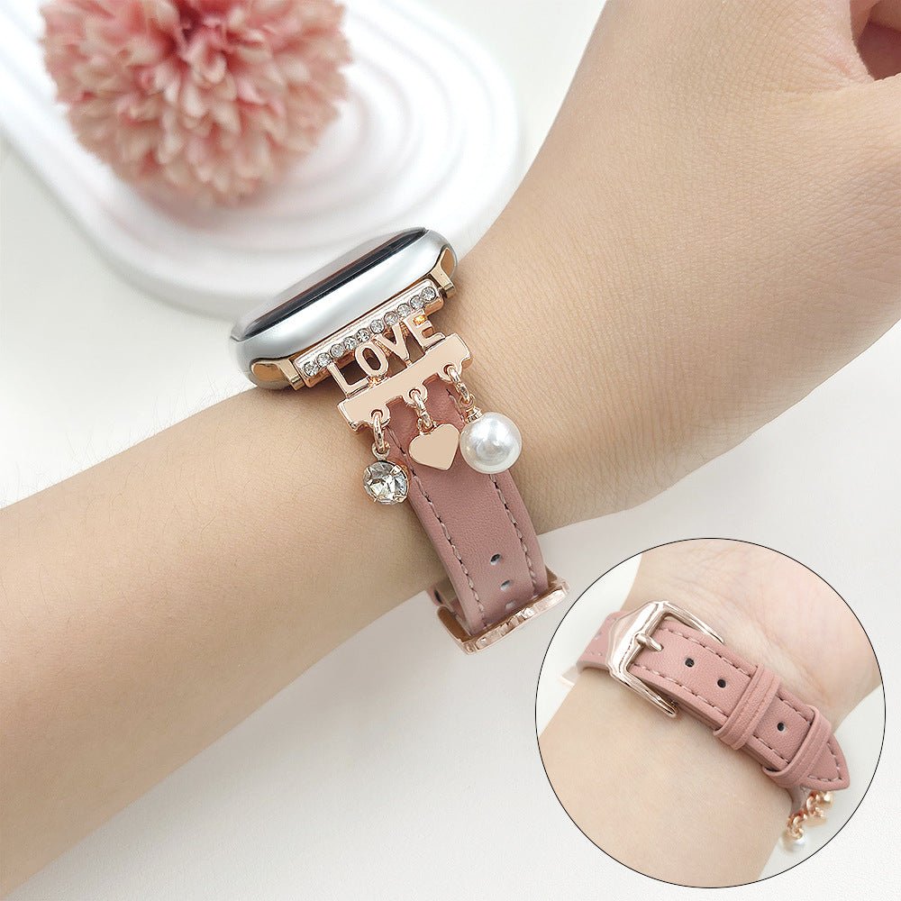 Bracelet Apple watch chic avec charms scintillants pour un look radieux, love et coeurs, modèle Erdia — photo 4
