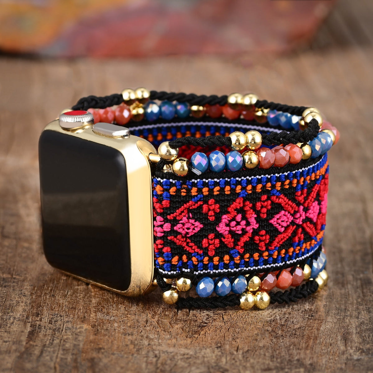 Bracelet Apple Watch bohème, tissage ethnique et perles facettées, pour femme, modèle Ozara — photo 4