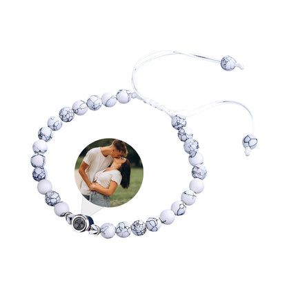 Bracelet en perles avec photo personnalisée projetée