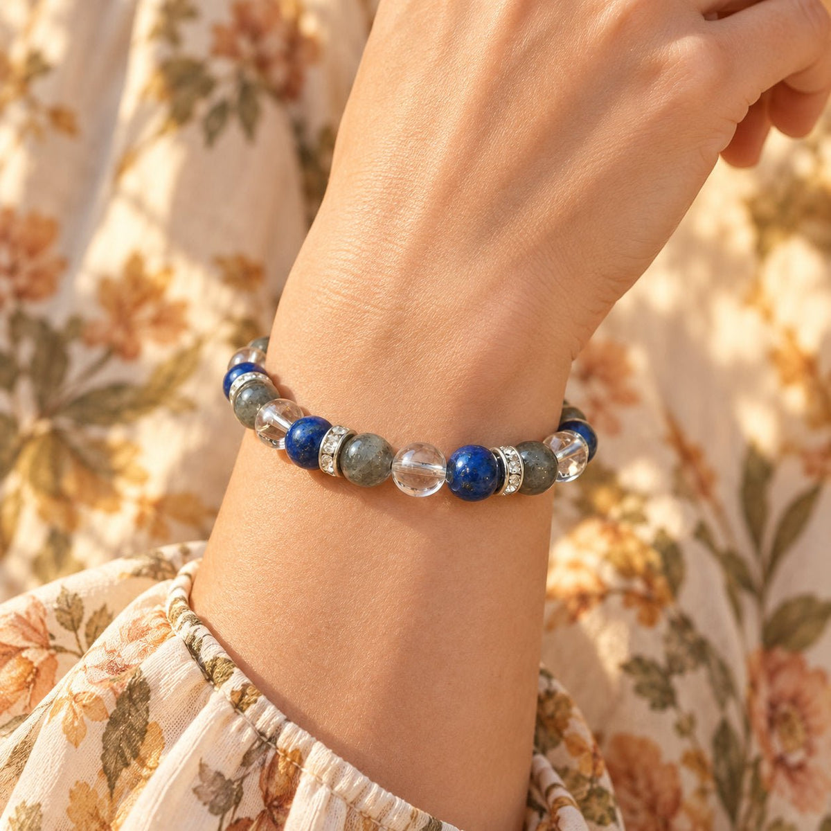 Bracelet en pierres naturelles de lapis-lazuli et labradorite, fibromyalgie — photo 2