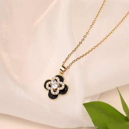 Collier trèfle nacre noir